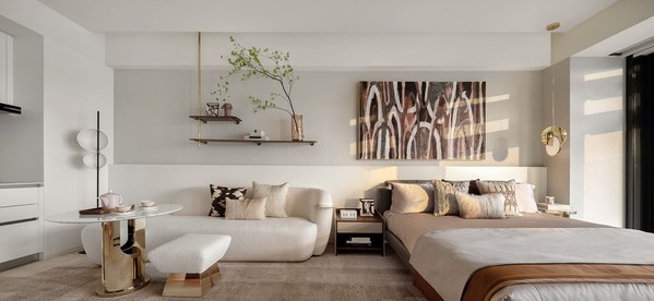 融景入居的極簡，晝夜落地窗外通透的視覺美感與室內的靈動氣息合而為一