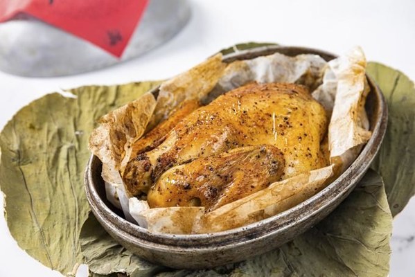 中秋佳節(jié)相聚桂滿隴，享月餅“福禮”，月滿情也滿