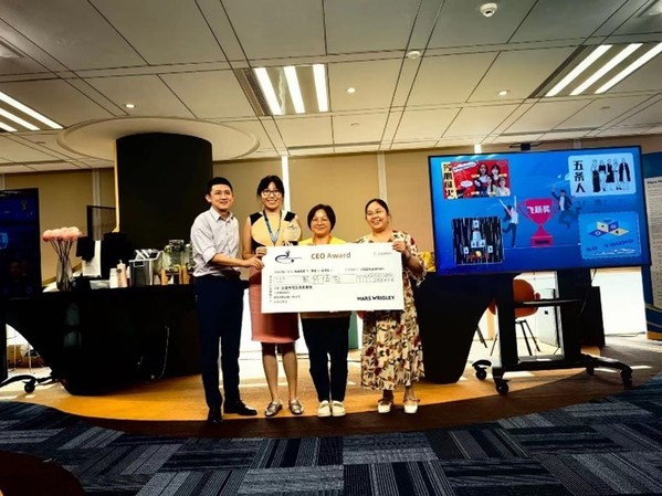 以“成品年底庫存優(yōu)化”為課題的隊伍成功獲得了CEO數(shù)字總裁伙伴大獎