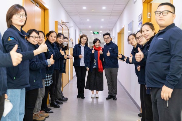 TUV萊茵寧波鞋類檢測實(shí)驗(yàn)室開幕