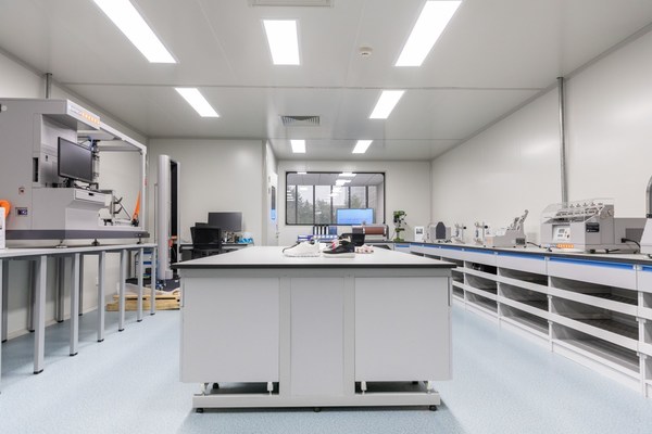 TUV萊茵寧波鞋類檢測實(shí)驗(yàn)室開幕