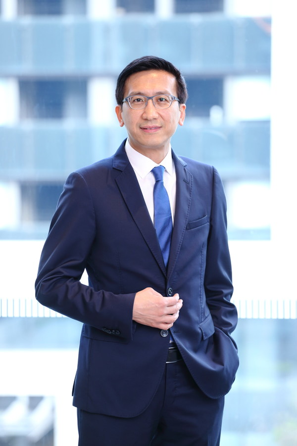 英飛凌科技全球高級(jí)副總裁、大中華區(qū)總裁、英飛凌科技大中華區(qū)電源與傳感系統(tǒng)事業(yè)部負(fù)責(zé)人 潘大偉先生