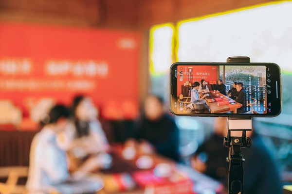 本次活動(dòng)在新福建App、抖音等平臺同步直播，吸引了超過22萬人在線觀看和互動(dòng)