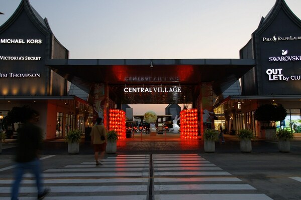 尚泰維麗小鎮(zhèn)歡迎游客體驗更大更好的泰國首個奢華奧特萊斯購物中心