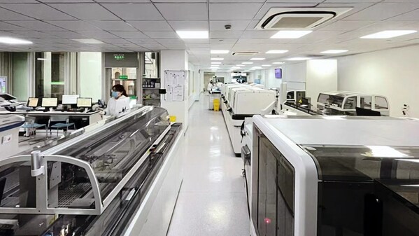 TAT時間縮短15%,西門子醫(yī)療助力南京鼓樓醫(yī)院核醫(yī)學(xué)科實驗室打造數(shù)字標(biāo)桿