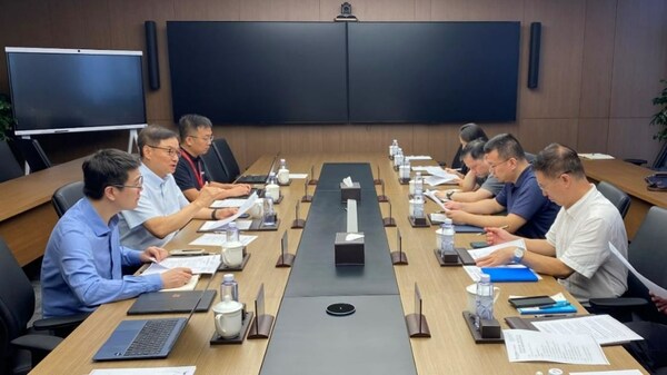 海淀區(qū)區(qū)委常委、副區(qū)長(zhǎng)岳立一行到訪軟通動(dòng)力