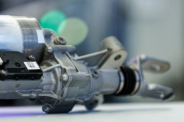 舍弗勒后輪轉(zhuǎn)向系統(tǒng)結(jié)構(gòu)緊湊，重量輕，運(yùn)行安靜，且易于整車(chē)集成