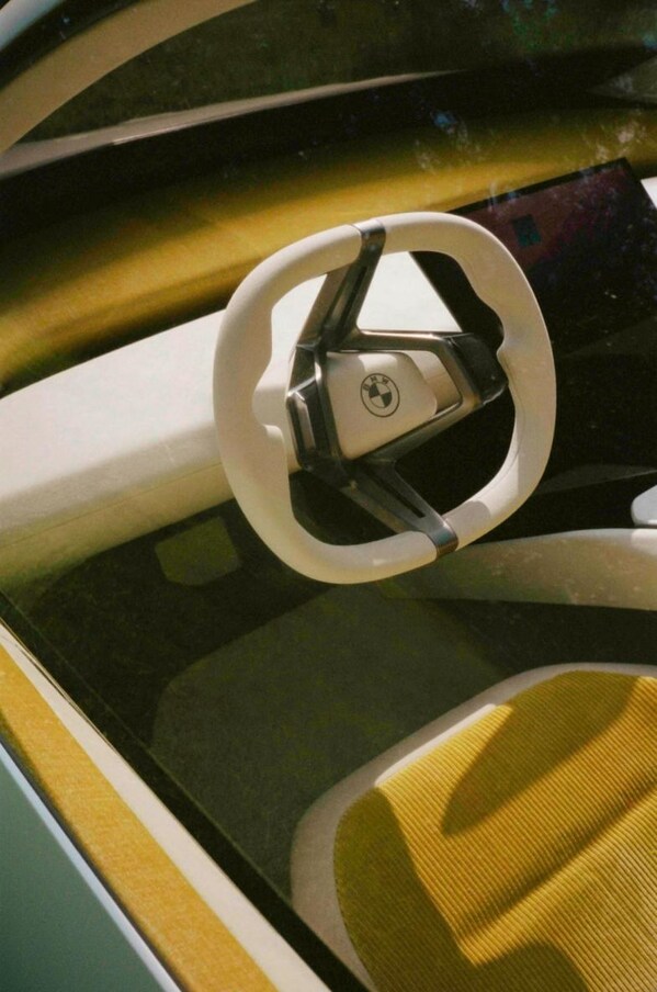 BMW新世代概念車 全新多功能方向盤 BMW新世代概念車 全新多功能方向盤