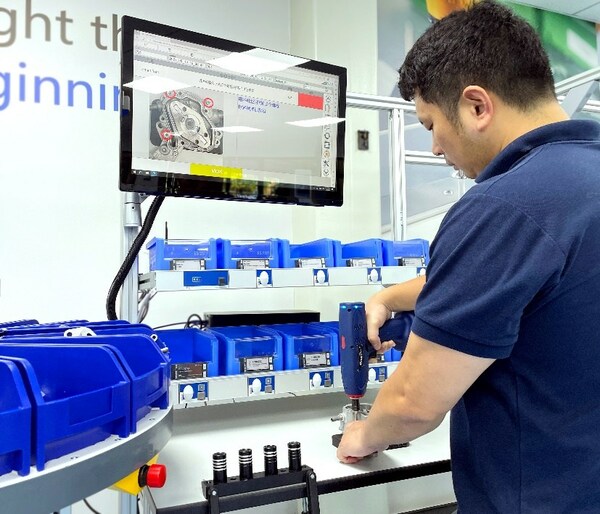 Bossard柏中智能裝配工作站，沉浸式體驗數(shù)字化裝配