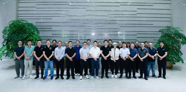 全體與會嘉賓合影