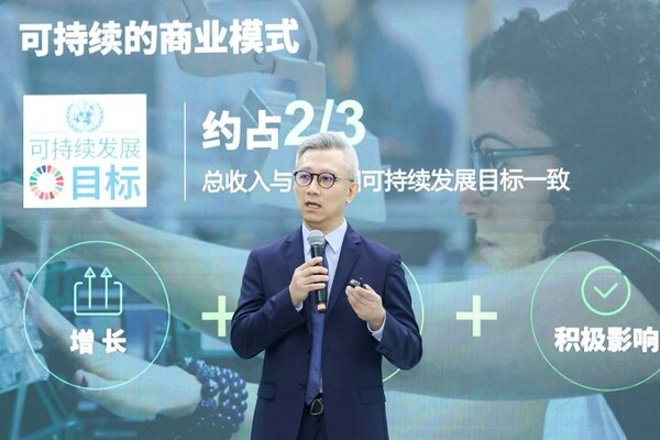 英國豪邁集團(tuán)執(zhí)行董事會成員、亞太區(qū)董事長兼總裁王春文先生發(fā)表致辭