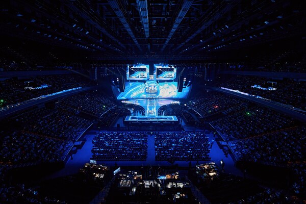 為期兩天的室內(nèi)音樂節(jié)和一天的音樂典禮，云集了亞洲實(shí)力唱將及人氣歌手組合，現(xiàn)場(chǎng)互動(dòng)氣氛熱烈，音樂能量在銀河綜藝館盡情釋放。