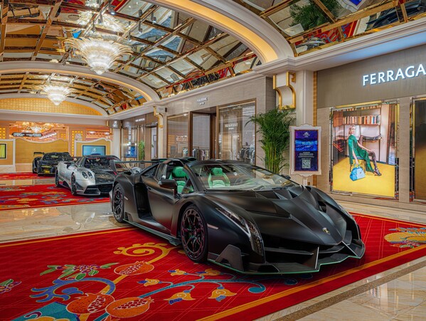 萬(wàn)眾矚目的蘭博基尼、全球限量9輛的Lamborghini Veneno Roadster