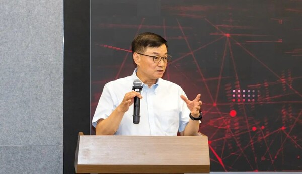 軟通天匯特種人形機器人實驗室正式揭牌成立