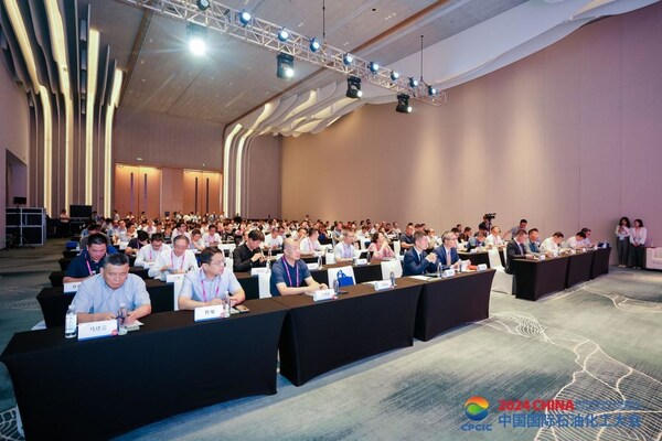 中控技術(shù)加速工業(yè)AI戰(zhàn)略轉(zhuǎn)型，多款A(yù)I技術(shù)成果亮相中國(guó)國(guó)際石油化工大會(huì)