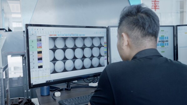 AI系統(tǒng)精準(zhǔn)檢測水果內(nèi)外品質(zhì)