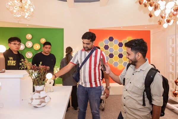 聚光魅力啟新程，超22萬人次共赴盛會，第32屆古鎮(zhèn)燈博會圓滿收官