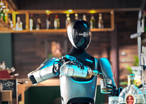 擎朗智能發(fā)布首款人形具身服務機器人XMAN-R1，以崗位力推動具身智能機器人商業(yè)化落地