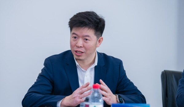 科思創(chuàng)工程塑料部汽車業(yè)務(wù)中國(guó)區(qū)負(fù)責(zé)人、副總裁毛東照