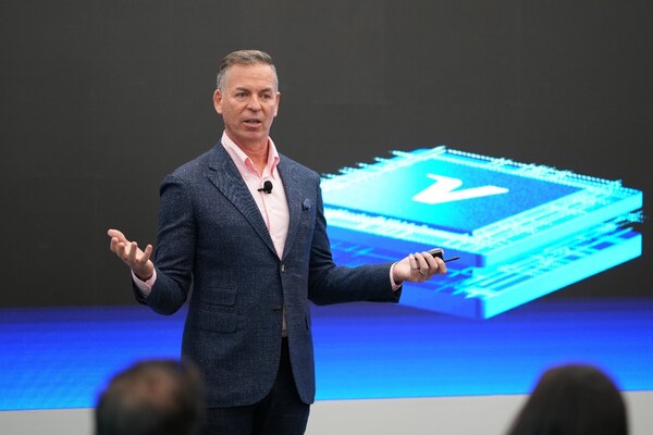 Visa亞太區(qū)總裁康軒誠(chéng)（Stephen Karpin）