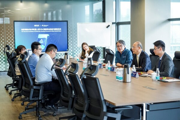 T&Uuml;V萊茵為埃斯頓酷卓協(xié)作機(jī)器人頒發(fā)符合性證書(shū)