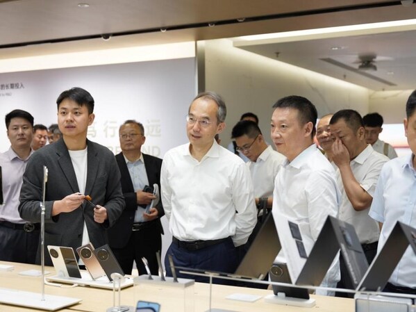 產(chǎn)品展示與AI交互體驗(yàn)