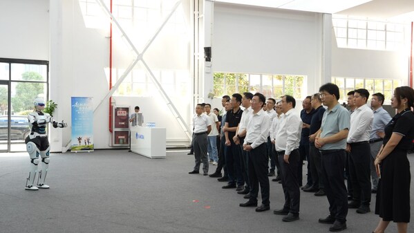 國(guó)家工信部裝備一司及人才交流中心領(lǐng)導(dǎo)調(diào)研奇瑞墨甲機(jī)器人：肯定車企引領(lǐng)的具身智能創(chuàng)新路徑
