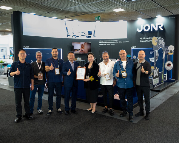 TüV萊茵在IFA為Shokz韶音開放式耳機(jī)及京蛙JONR掃地機(jī)器人頒發(fā)認(rèn)證