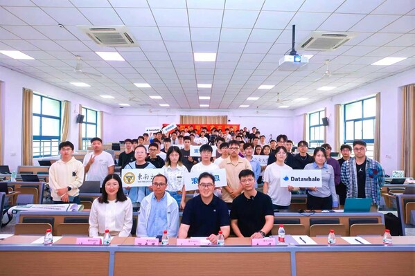 大模型實訓(xùn)營開營  浪潮信息攜手東南大學(xué)開啟AI+X人才培養(yǎng)新模式