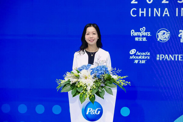 寶潔大中華區(qū)董事長兼首席執(zhí)行官許敏在開幕儀式上致辭