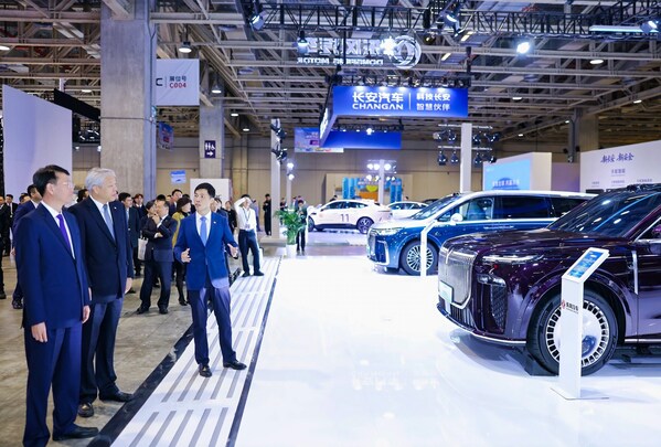 東風(fēng)汽車6款產(chǎn)品亮相澳門車展