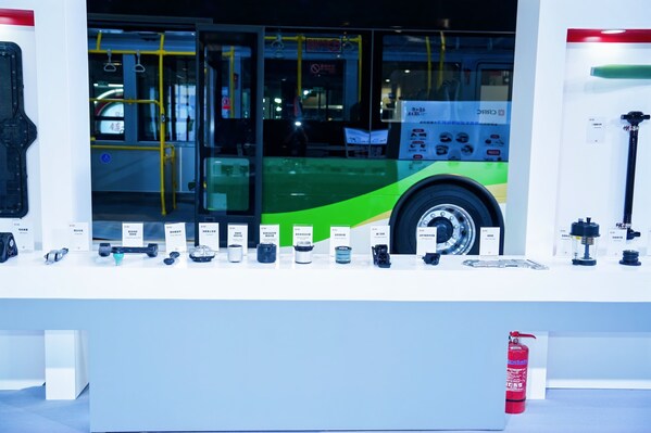 應(yīng)用復(fù)合新材料零部件 應(yīng)用復(fù)合新材料零部件