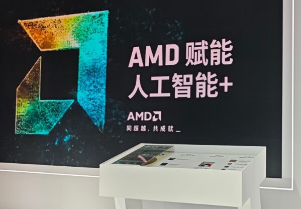 自動化網總經理朱霆進博會考察軟硬協(xié)同與跨界融合新路徑，深入解讀自動化科技新趨勢