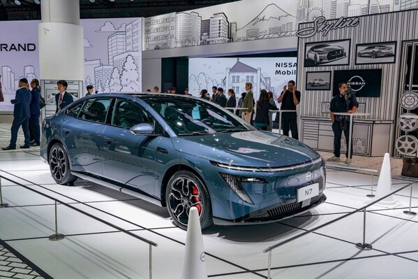 日產“最家”純電轎車N7在日本移動出行展展出