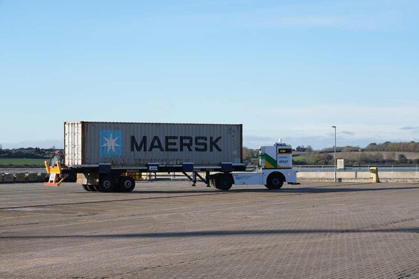 圖：無(wú)人駕駛卡車Q-Truck現(xiàn)場(chǎng)showcase